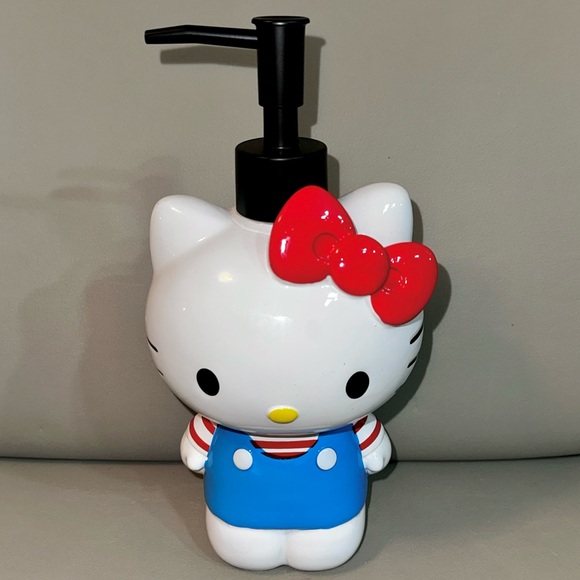 Sanrio Hello Kitty Ceramic Lotion Pump / Hand Soap Dispenser - Picture 1 of 5